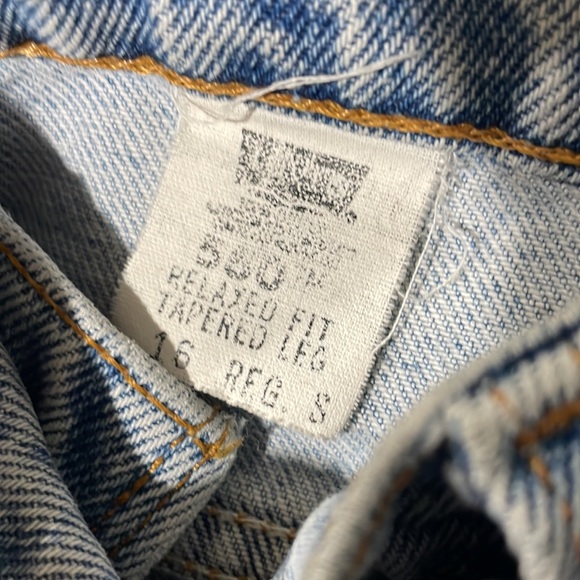 Vintage Levi's 550 16 Regular S Light Wash Relaxed Fit Tapered Leg Jeans - Picture 2 of 7